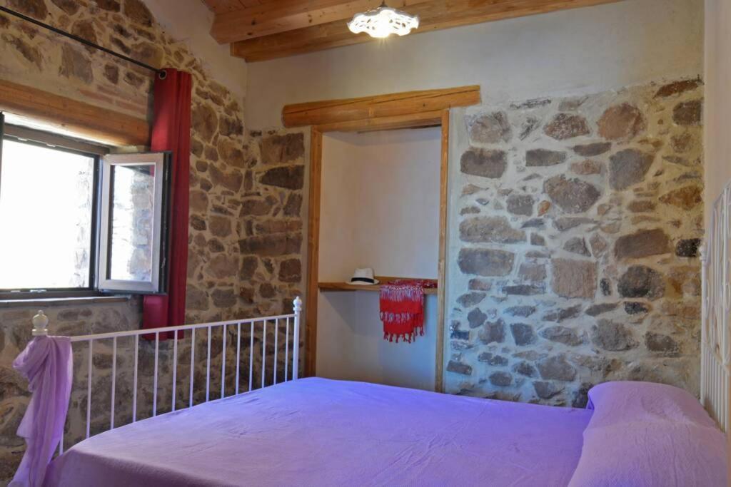 Terrazza Ambrogio Appartement Sant'Ambrogio  Buitenkant foto